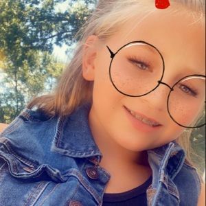 Meet your Posher, Ariel